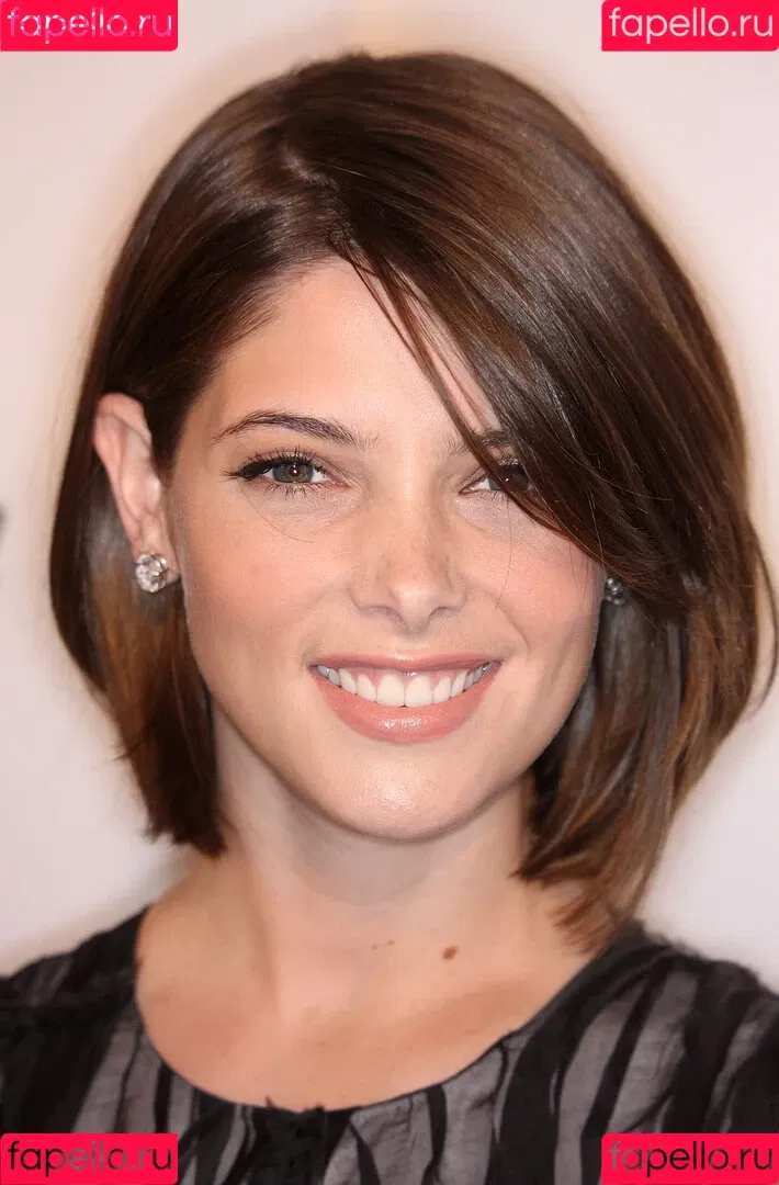 Ashley Greene Onlyfans Photo Gallery 