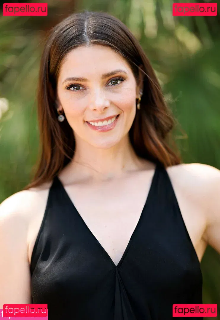 Ashley Greene Onlyfans Photo Gallery 