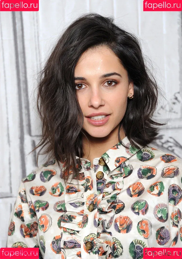 Naomi Scott Onlyfans Photo Gallery 