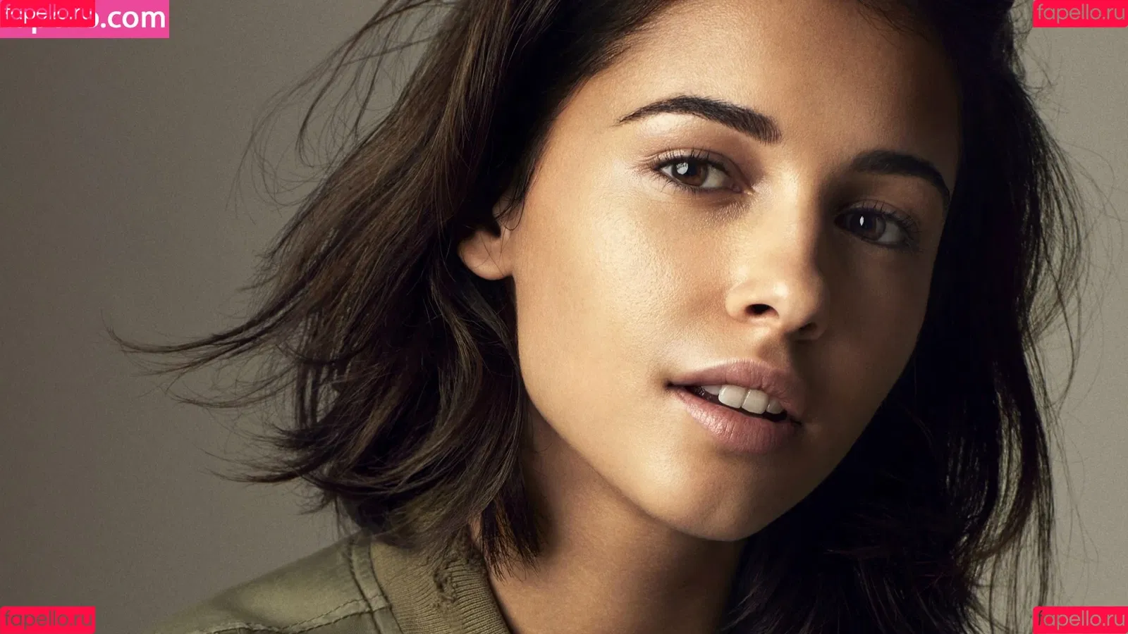 Naomi Scott Onlyfans Photo Gallery 