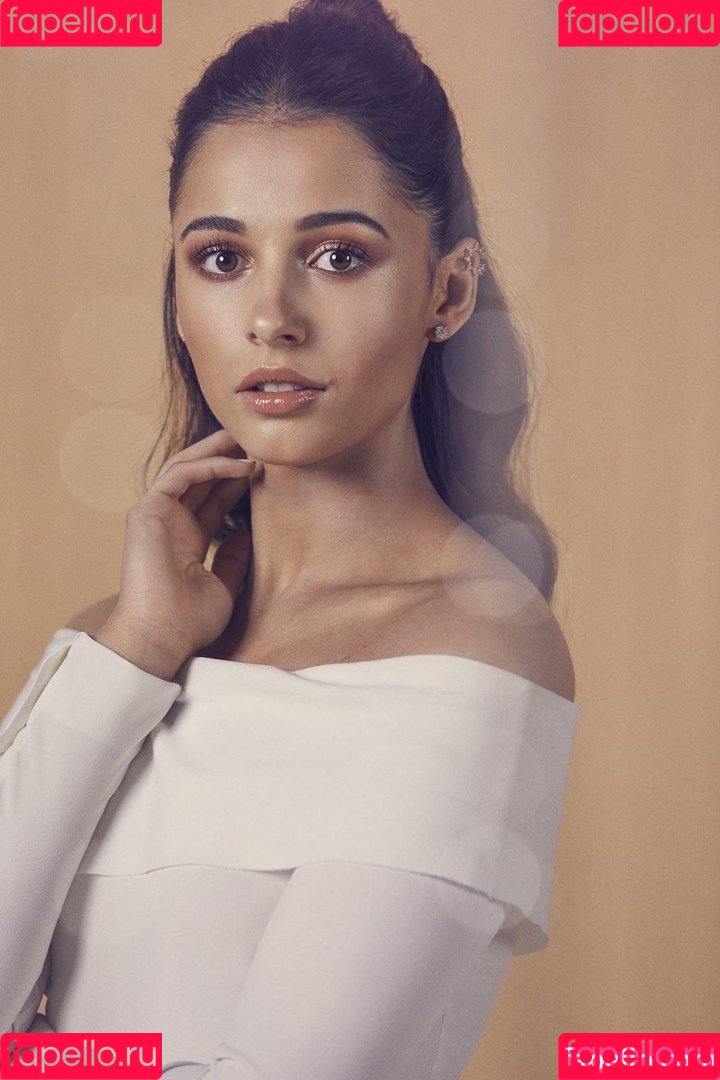 Naomi Scott Onlyfans Photo Gallery 