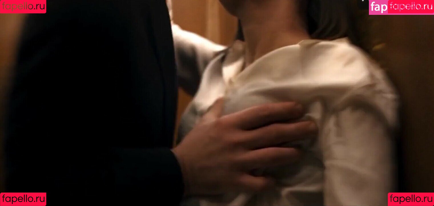 Naomi Scott Onlyfans Photo Gallery 