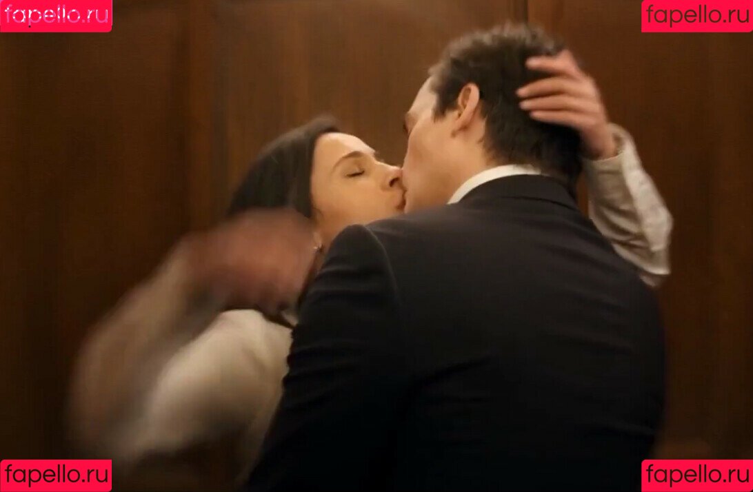 Naomi Scott Onlyfans Photo Gallery 