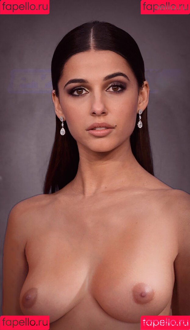 Naomi Scott Onlyfans Photo Gallery 