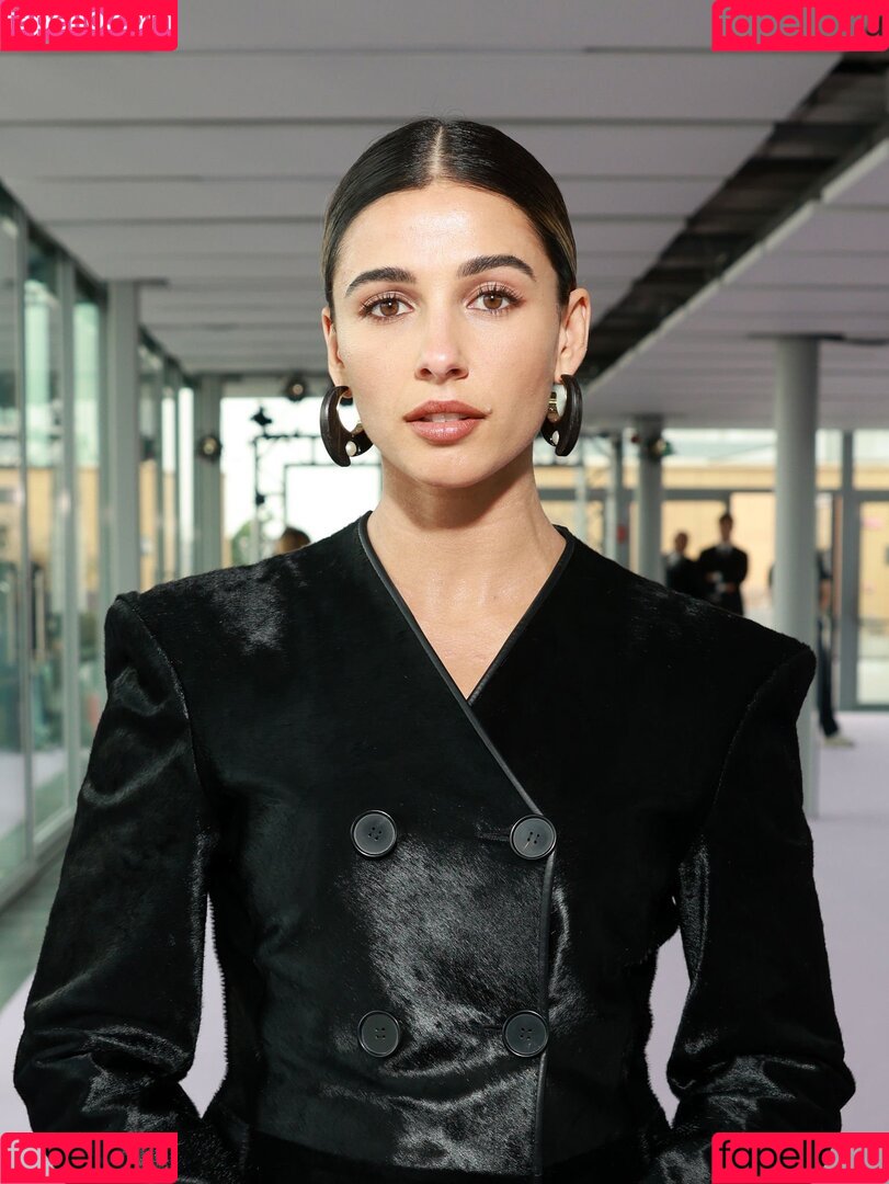 Naomi Scott Onlyfans Photo Gallery 