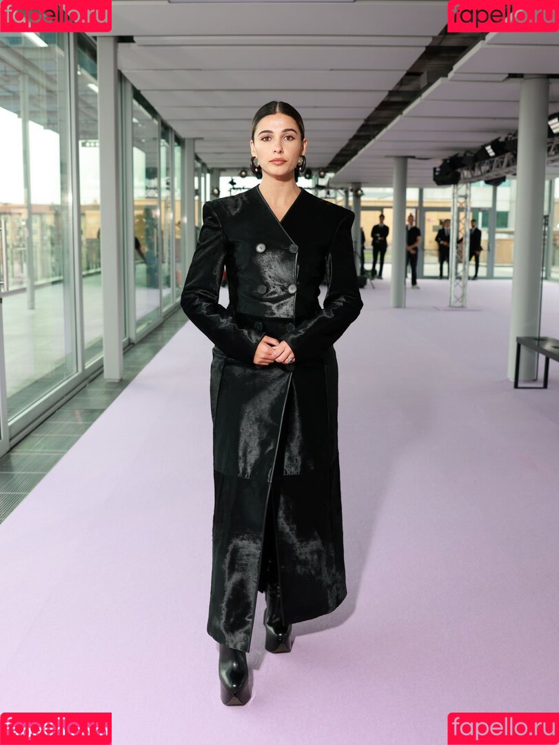 Naomi Scott Onlyfans Photo Gallery 