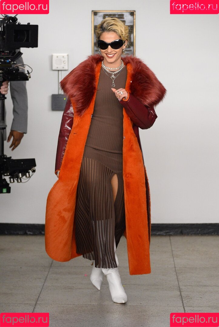 Naomi Scott Onlyfans Photo Gallery 