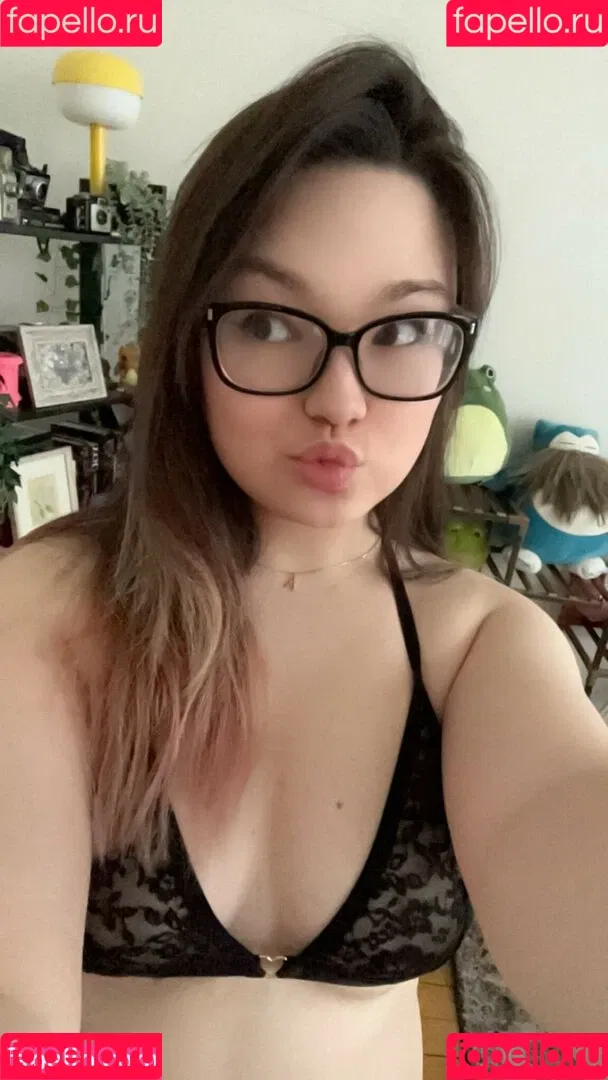 Strawbre Onlyfans Photo Gallery 