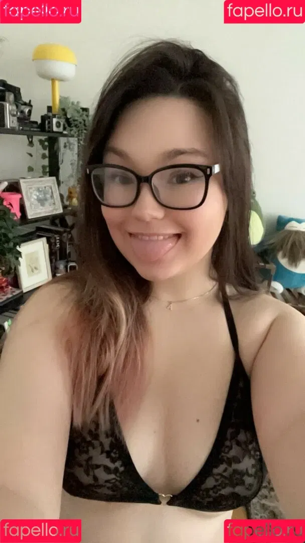 Strawbre Onlyfans Photo Gallery 