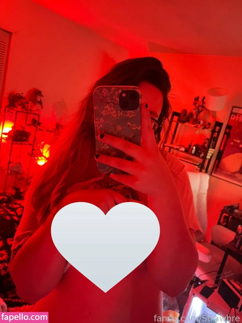 Strawbre Onlyfans Photo Gallery 