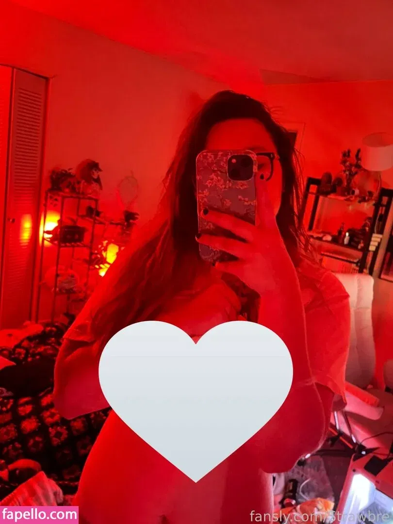 Strawbre Onlyfans Photo Gallery 