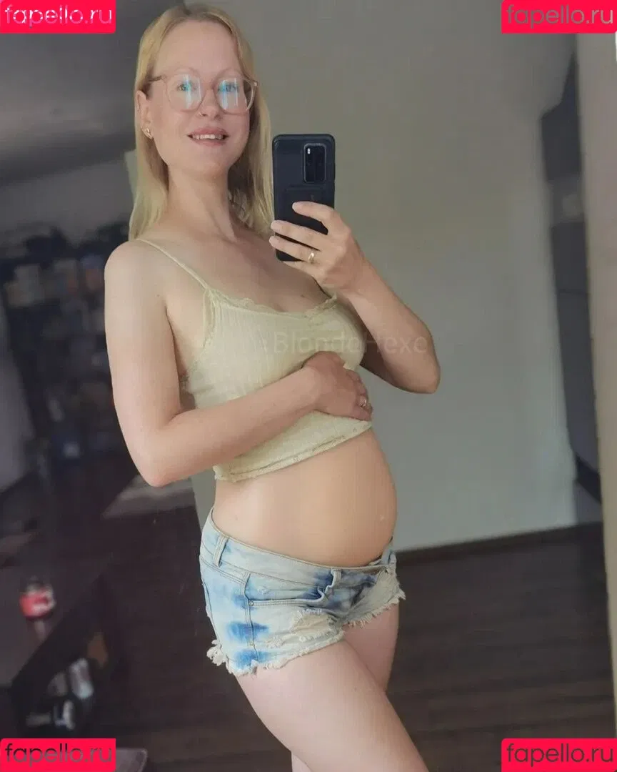 Blondehexe Onlyfans Photo Gallery 