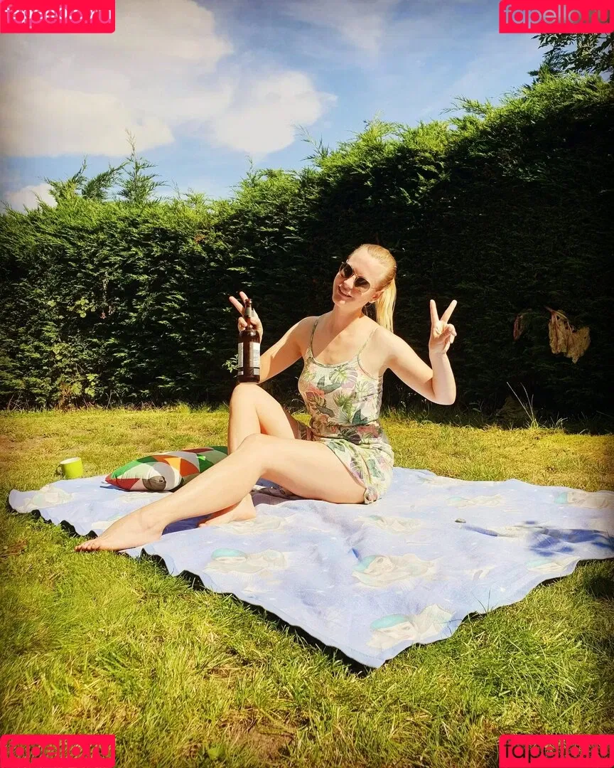 Blondehexe Onlyfans Photo Gallery 