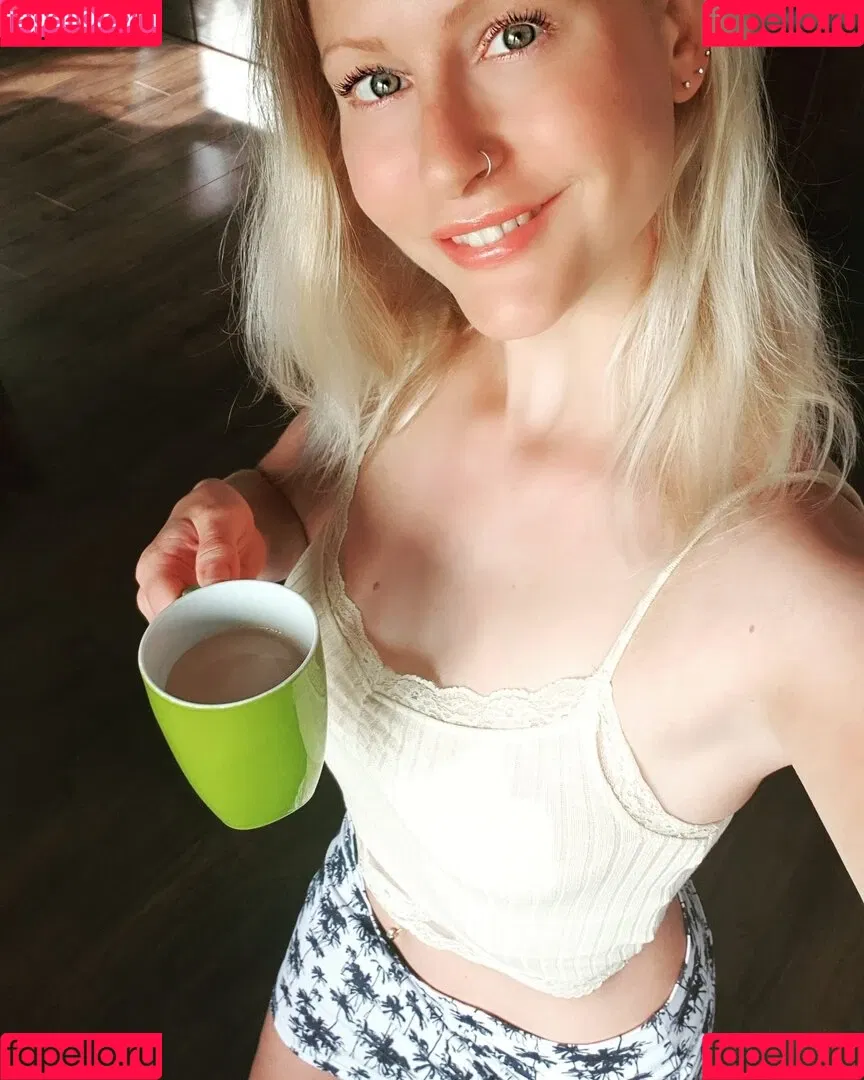 Blondehexe Onlyfans Photo Gallery 