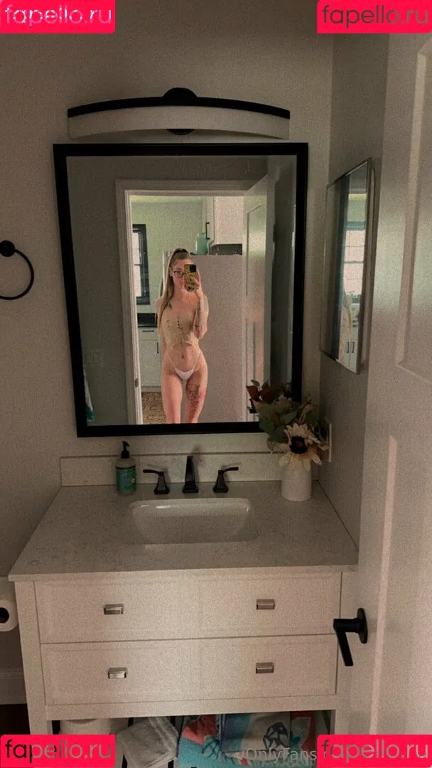 iceeivee Onlyfans Photo Gallery 