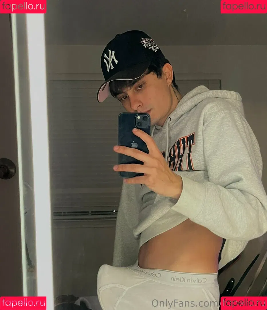 hesxriley Onlyfans Photo Gallery 