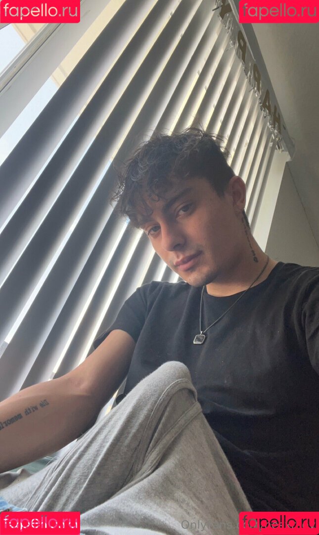 hesxriley Onlyfans Photo Gallery 