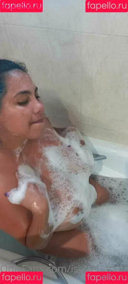 isobel_adamscb Onlyfans Photo Gallery 