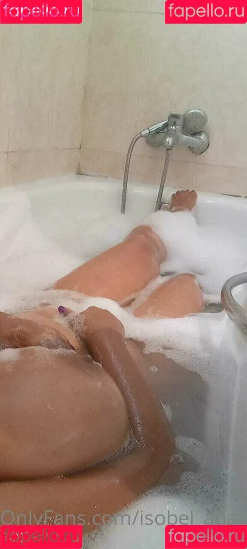 isobel_adamscb Onlyfans Photo Gallery 