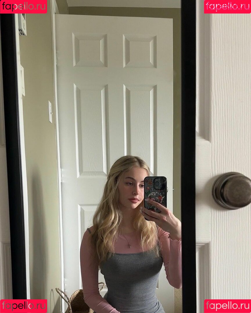 Sarah Johnston Onlyfans Photo Gallery 