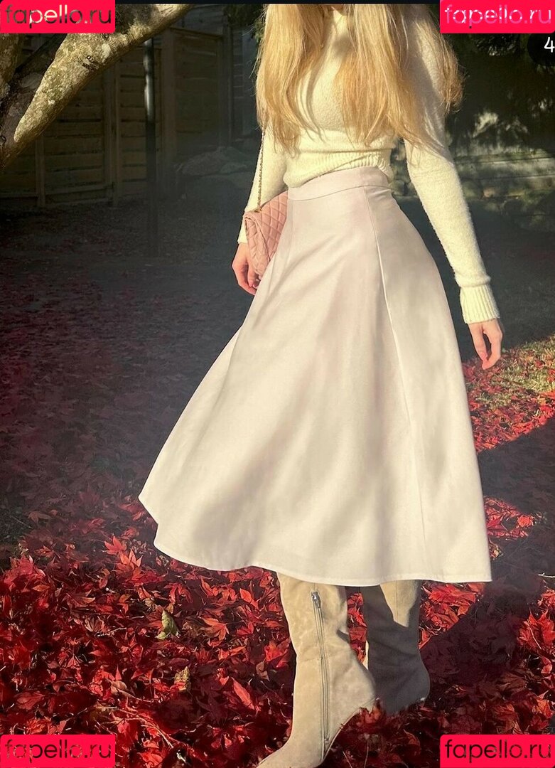 Sarah Johnston Onlyfans Photo Gallery 