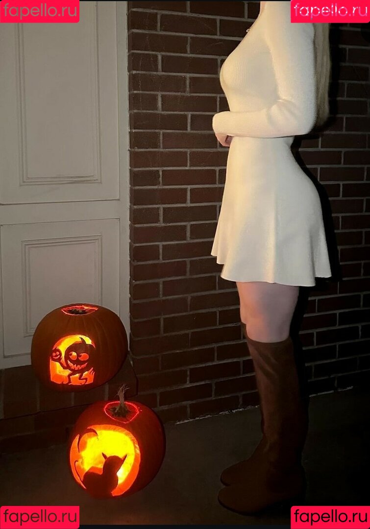 Sarah Johnston Onlyfans Photo Gallery 