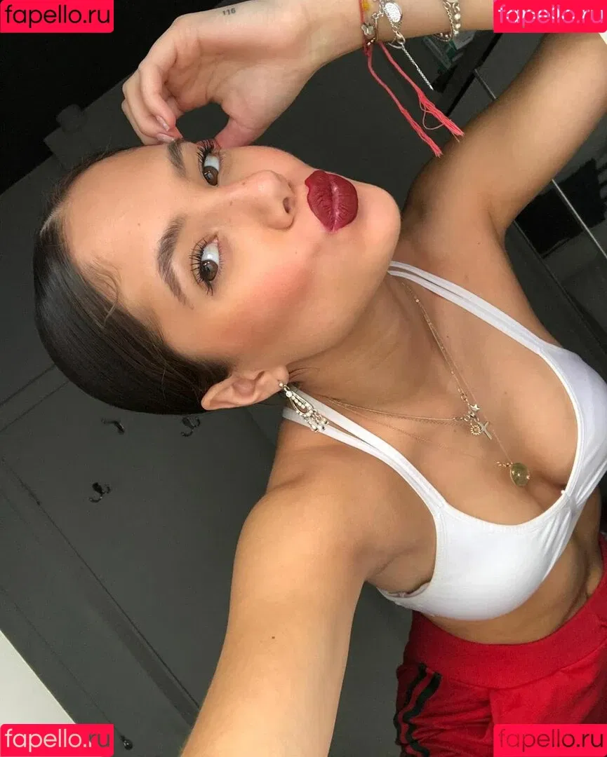 Saoirse Alicia Behzadi Onlyfans Photo Gallery 