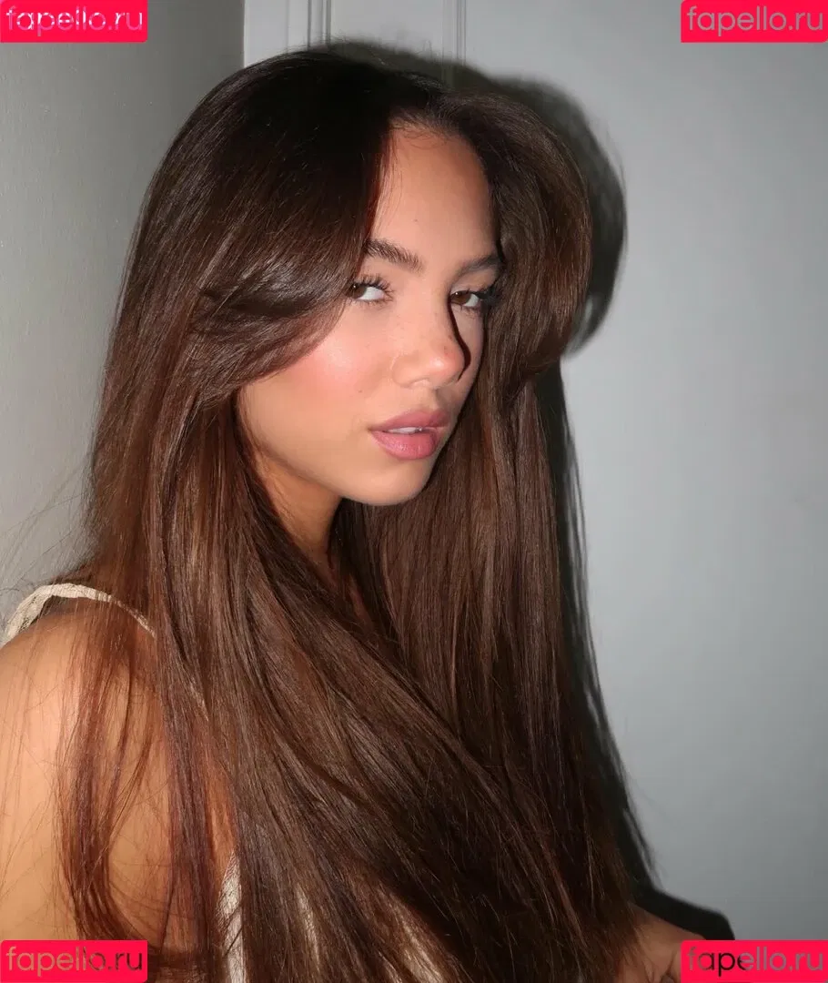 Saoirse Alicia Behzadi Onlyfans Photo Gallery 