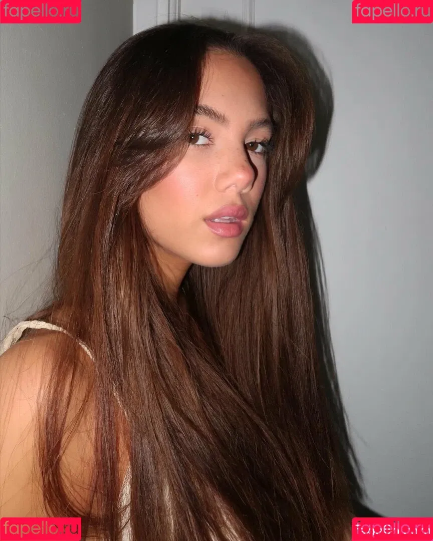 Saoirse Alicia Behzadi Onlyfans Photo Gallery 