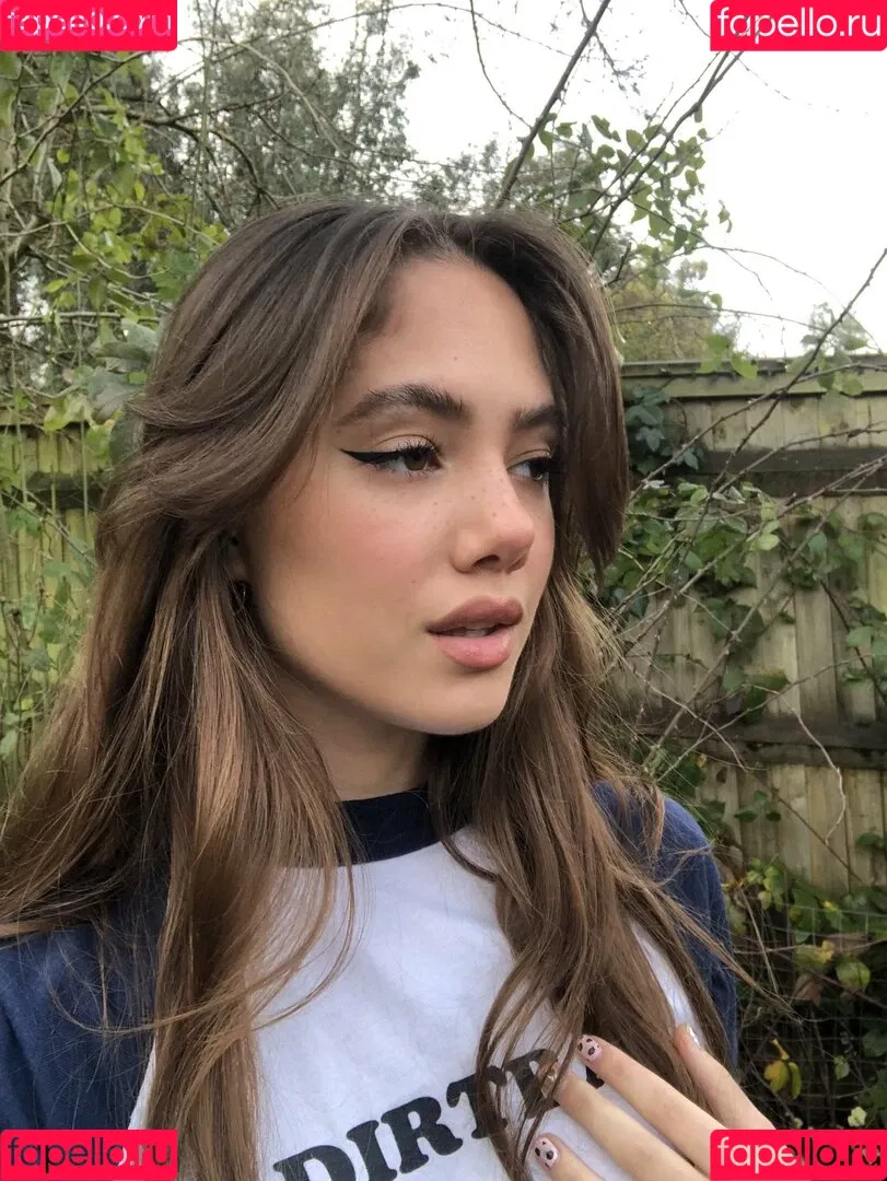 Saoirse Alicia Behzadi Onlyfans Photo Gallery 