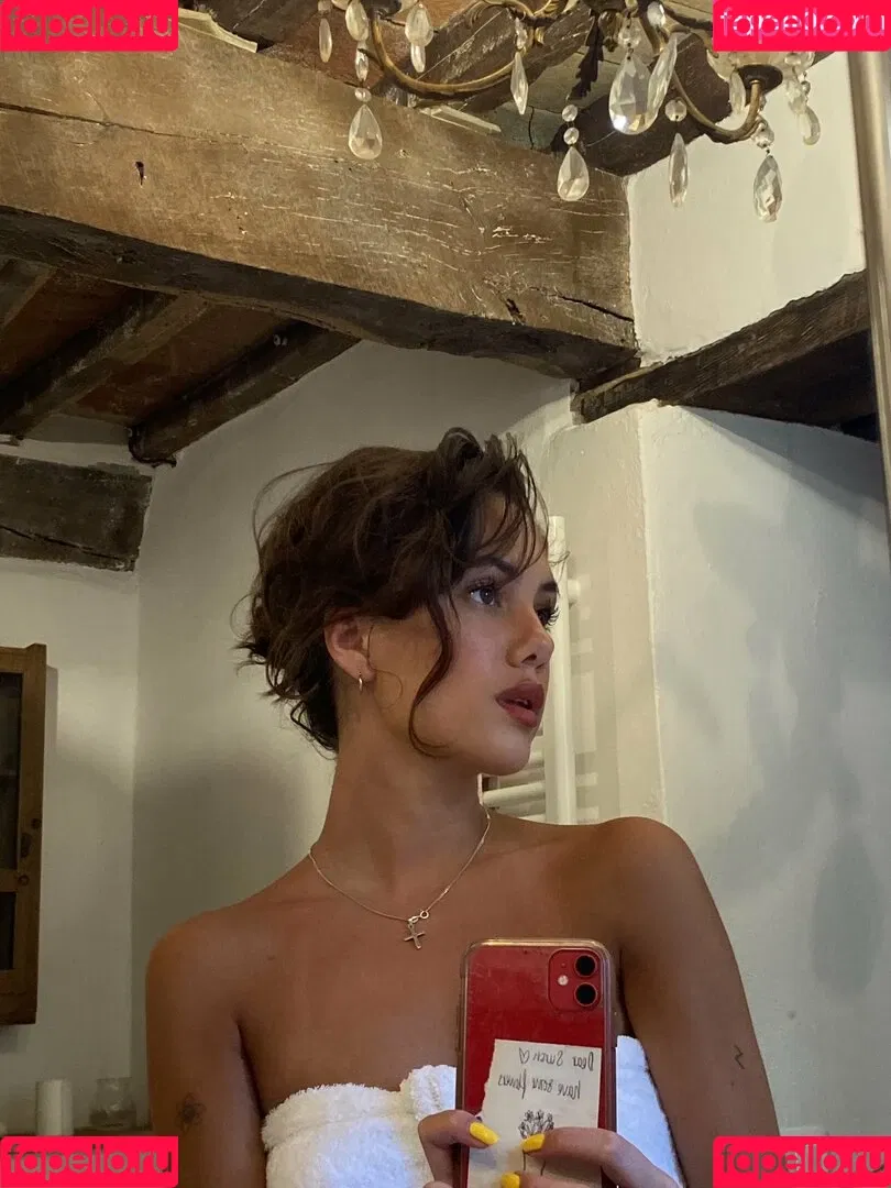 Saoirse Alicia Behzadi Onlyfans Photo Gallery 