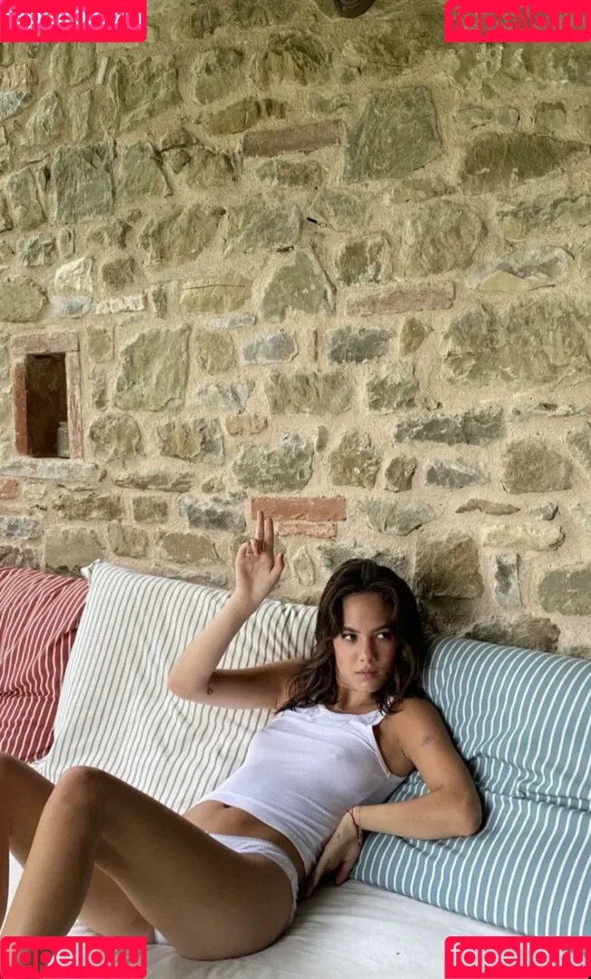 Saoirse Alicia Behzadi Onlyfans Photo Gallery 