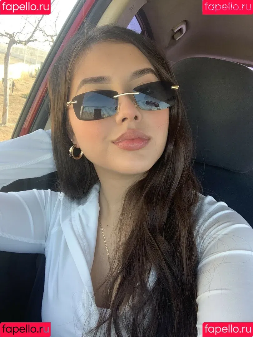 Gisselle Next Door Onlyfans Photo Gallery 