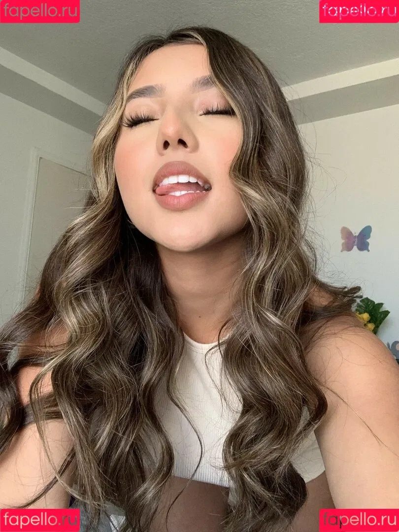 Gisselle Next Door Onlyfans Photo Gallery 