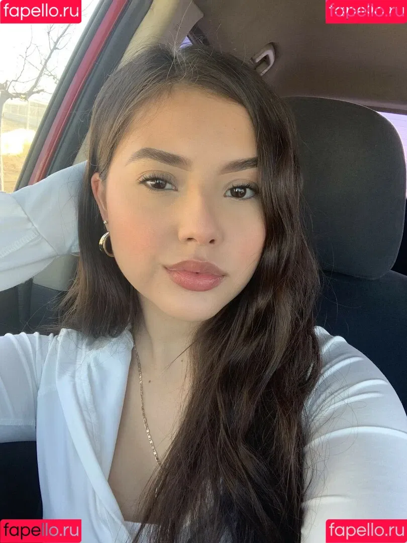 Gisselle Next Door Onlyfans Photo Gallery 