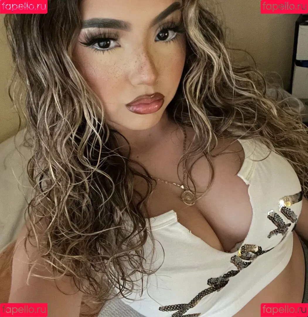 Gisselle Next Door Onlyfans Photo Gallery 