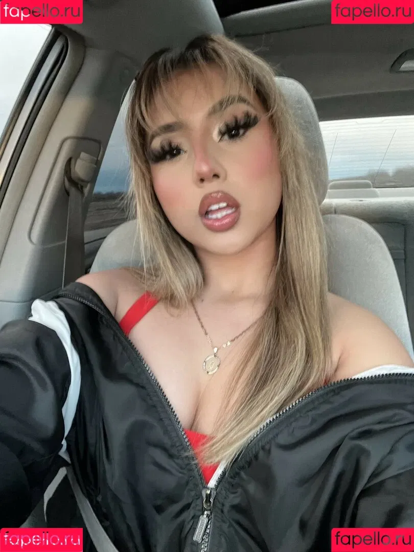Gisselle Next Door Onlyfans Photo Gallery 