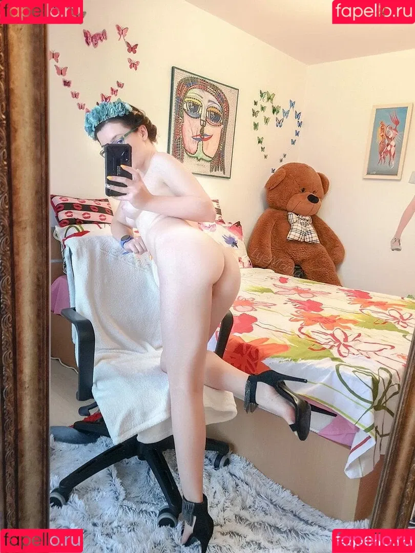 Lyzmania Onlyfans Photo Gallery 