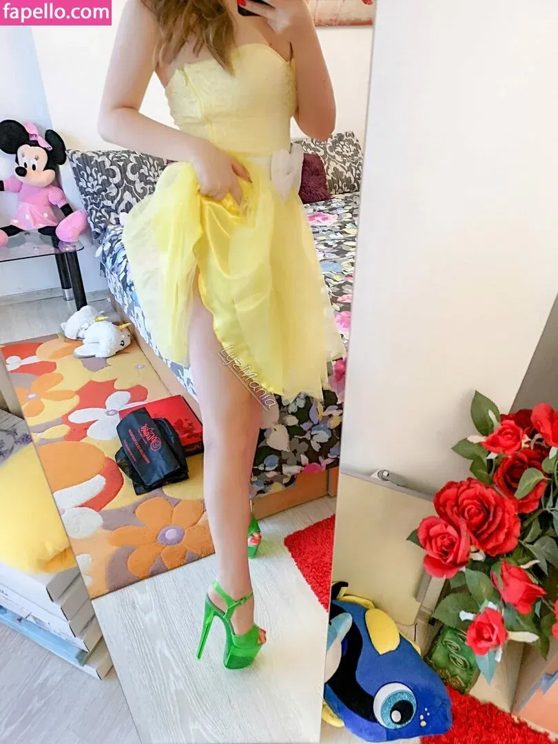 Lyzmania Onlyfans Photo Gallery 