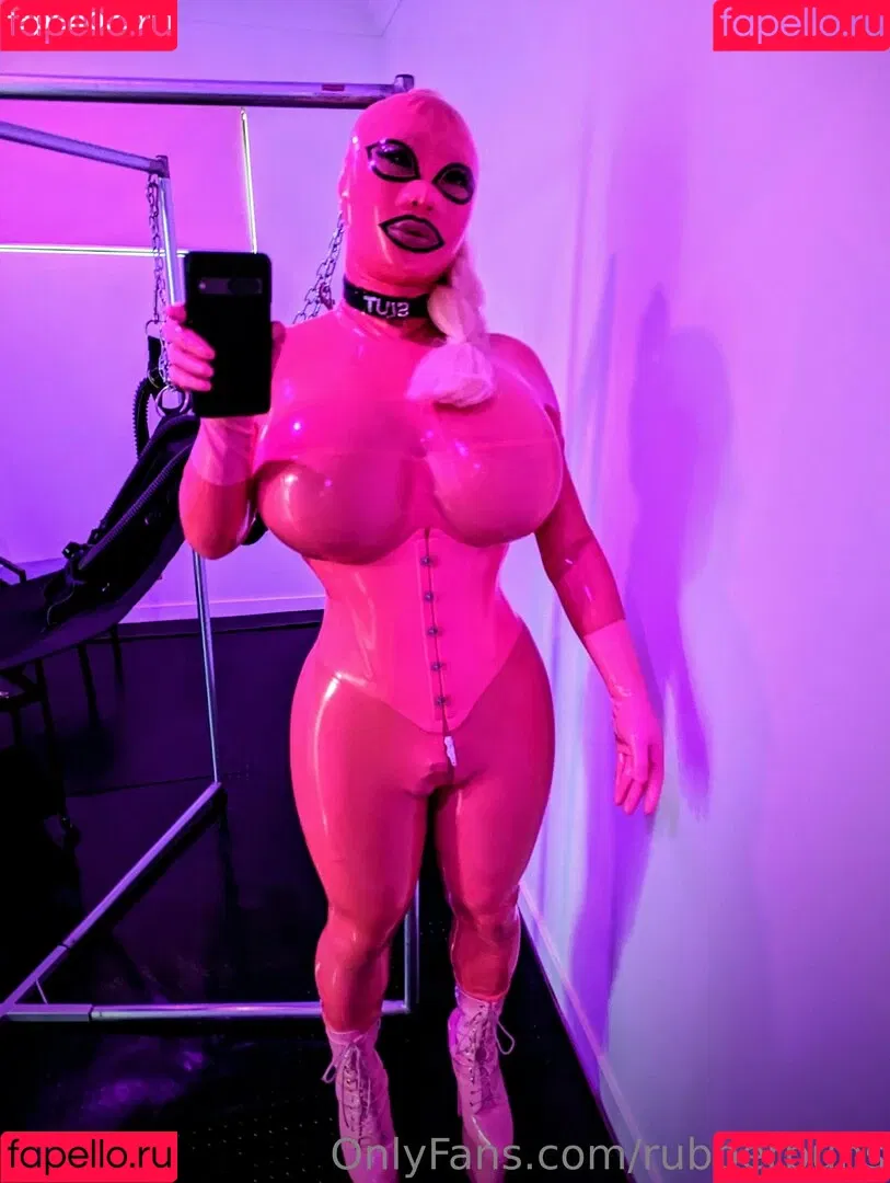 rubberbuns Onlyfans Photo Gallery 