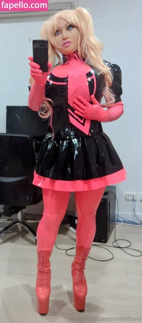 rubberbuns Onlyfans Photo Gallery 