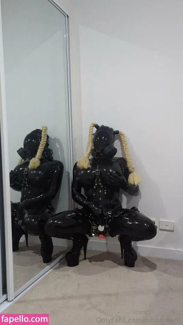 rubberbuns Onlyfans Photo Gallery 