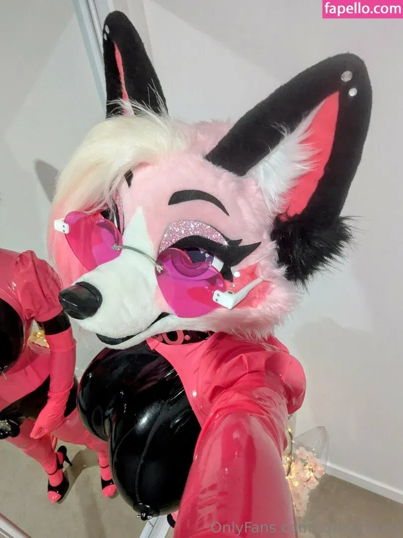 rubberbuns Onlyfans Photo Gallery 