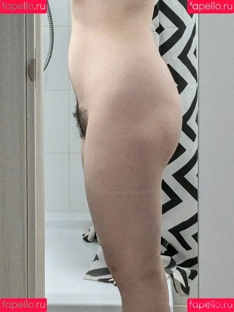 youramoureux Onlyfans Photo Gallery 