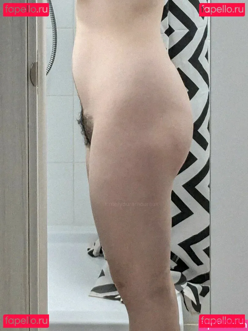 youramoureux Onlyfans Photo Gallery 