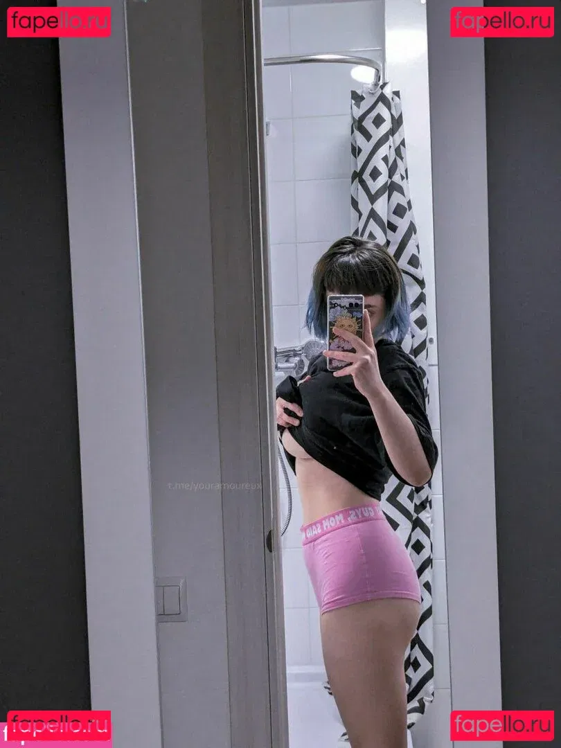 youramoureux Onlyfans Photo Gallery 