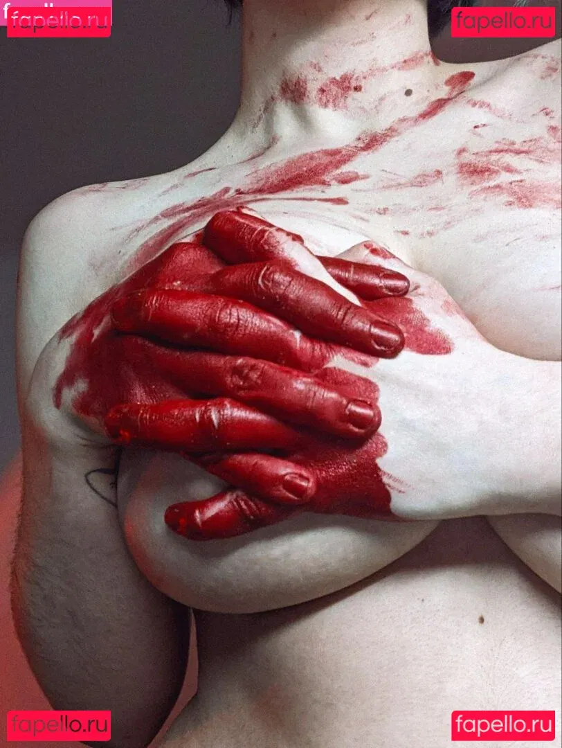 youramoureux Onlyfans Photo Gallery 