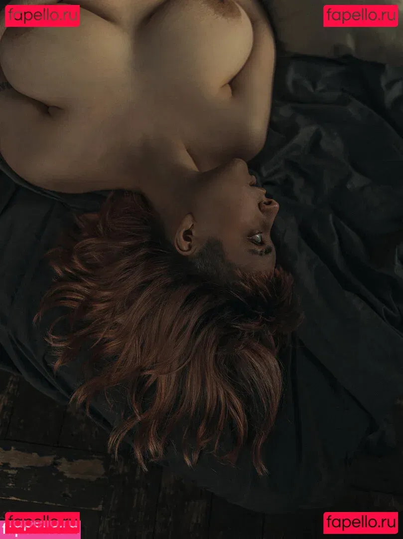 youramoureux Onlyfans Photo Gallery 