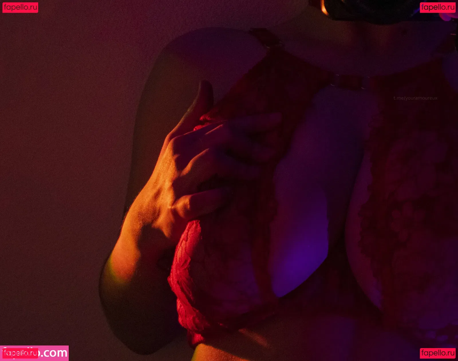 youramoureux Onlyfans Photo Gallery 