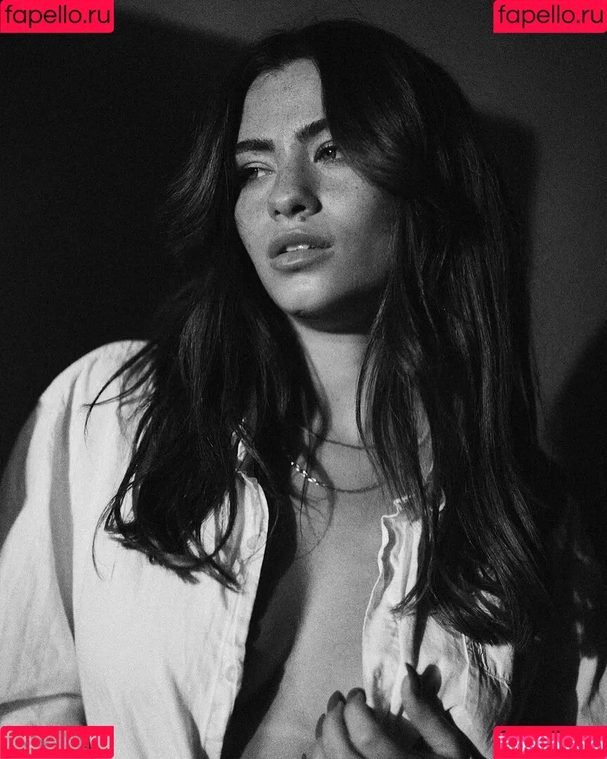 Shay Baradut Onlyfans Photo Gallery 